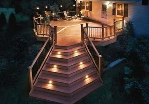 Solar-powered LED Deck Solar-powered LED Deck