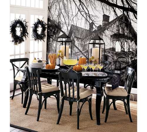 Modern Halloween Table Setting Modern Halloween Table Setting