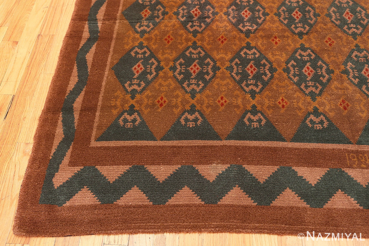 Corner vintage finnish Scandinavian rug 3367 by Nazmiyal