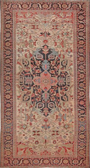 Oversize Ivory Antique Persian Heriz Serapi Area Rug 44085 by Nazmiyal Antique Rugs