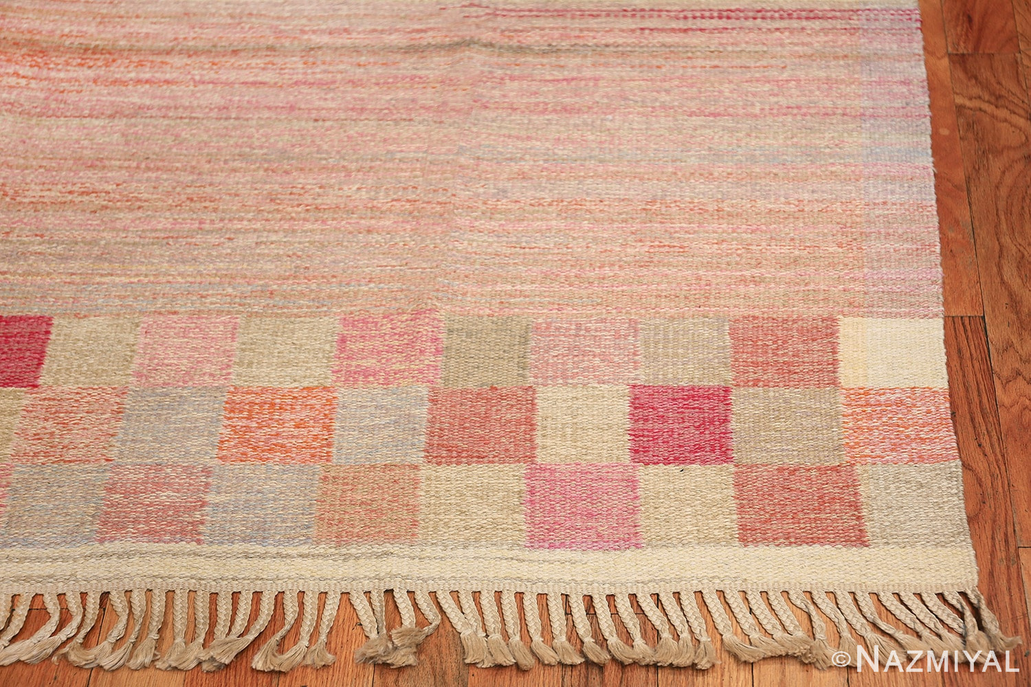 vintage swedish rug 44880 corner Nazmiyal