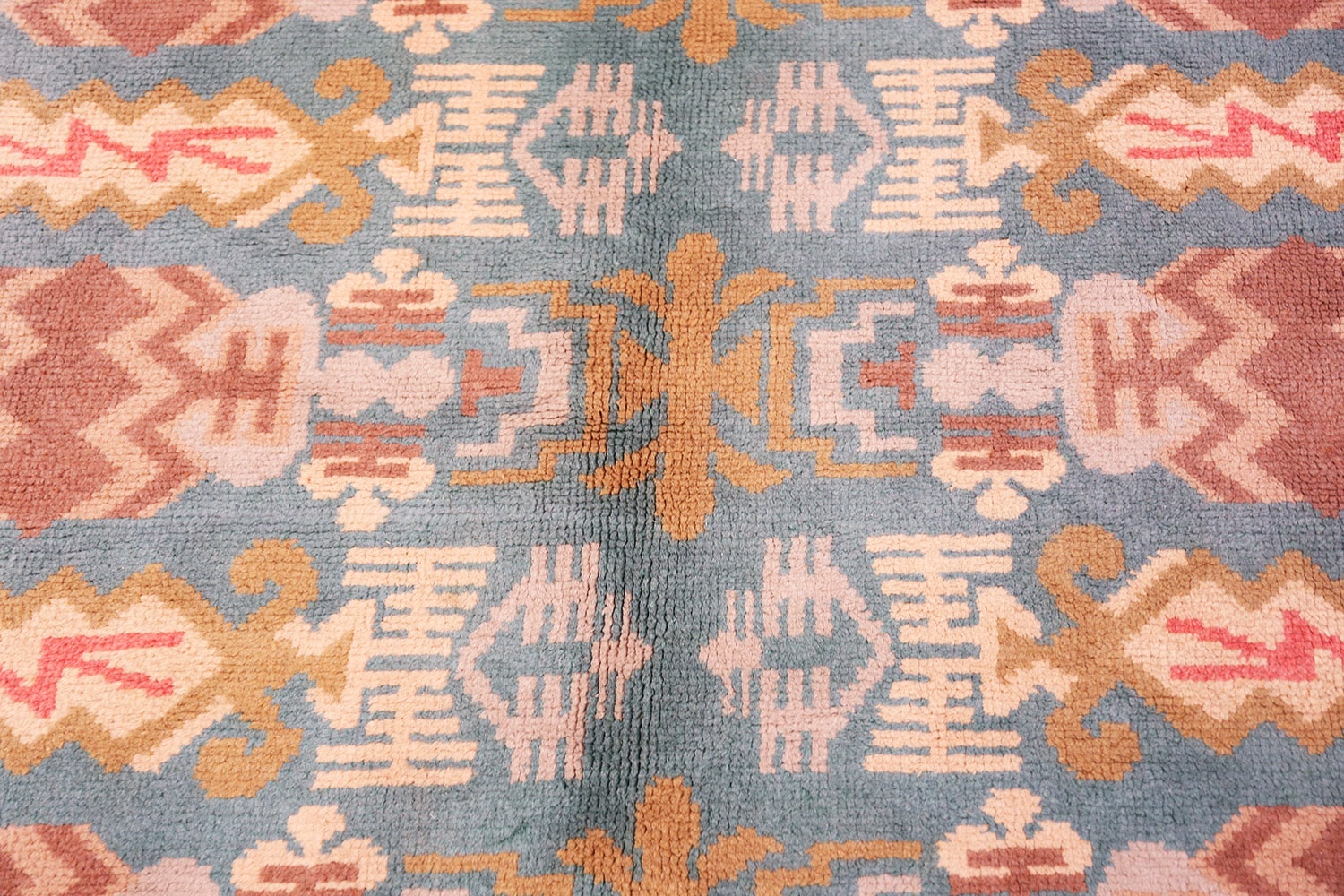 Curated visual reference: Fresh Look at Vintage Room Size Scandinavian Swedish Pile Rug 44610 Nazmiyal Antique