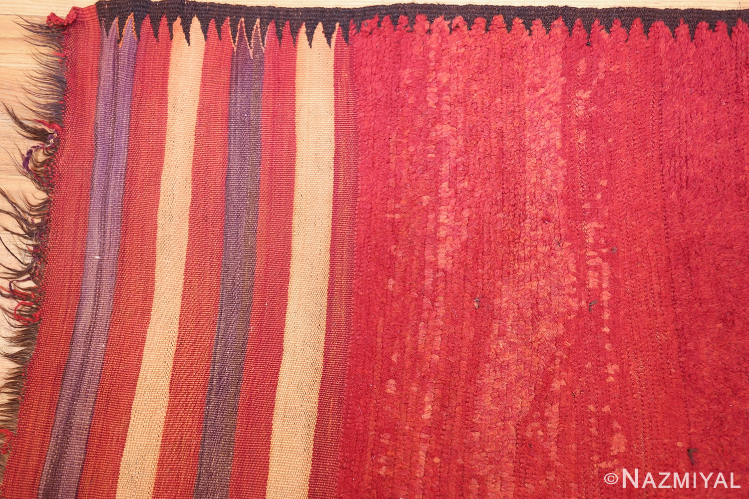 mid century vintage moroccan rug 45340 corner Nazmiyal