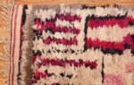 vintage moroccan rug 45608 corner Nazmiyal