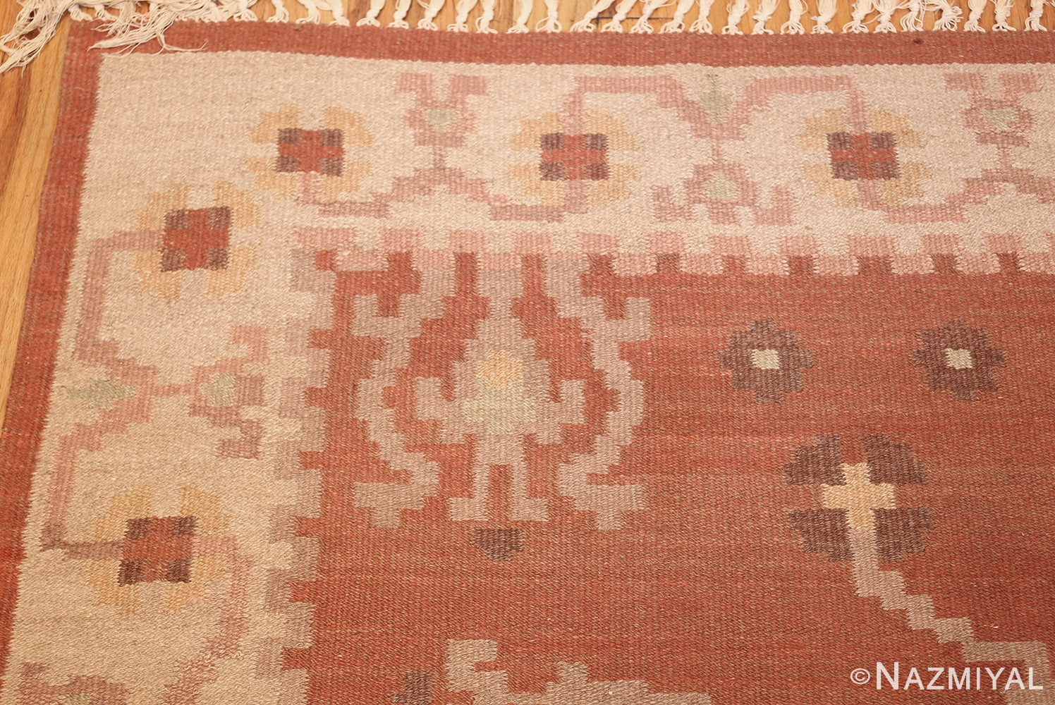 vintage swedish rug 45788 corner Nazmiyal