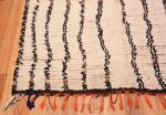 Corner VIntage Moroccan rug 45977 by Nazmiyal
