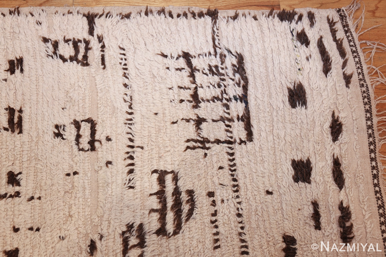 vintage moroccan rug 46029 corner Nazmiyal