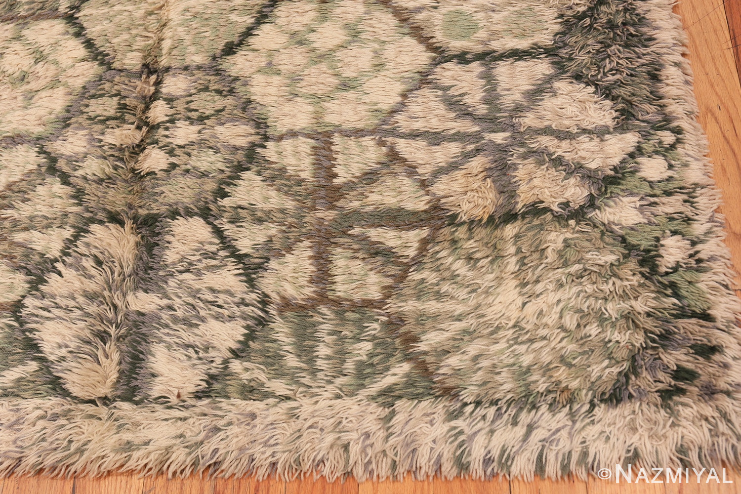 Corner Vintage Scandinavian Swedish Rya rug 46234 by Nazmiyal