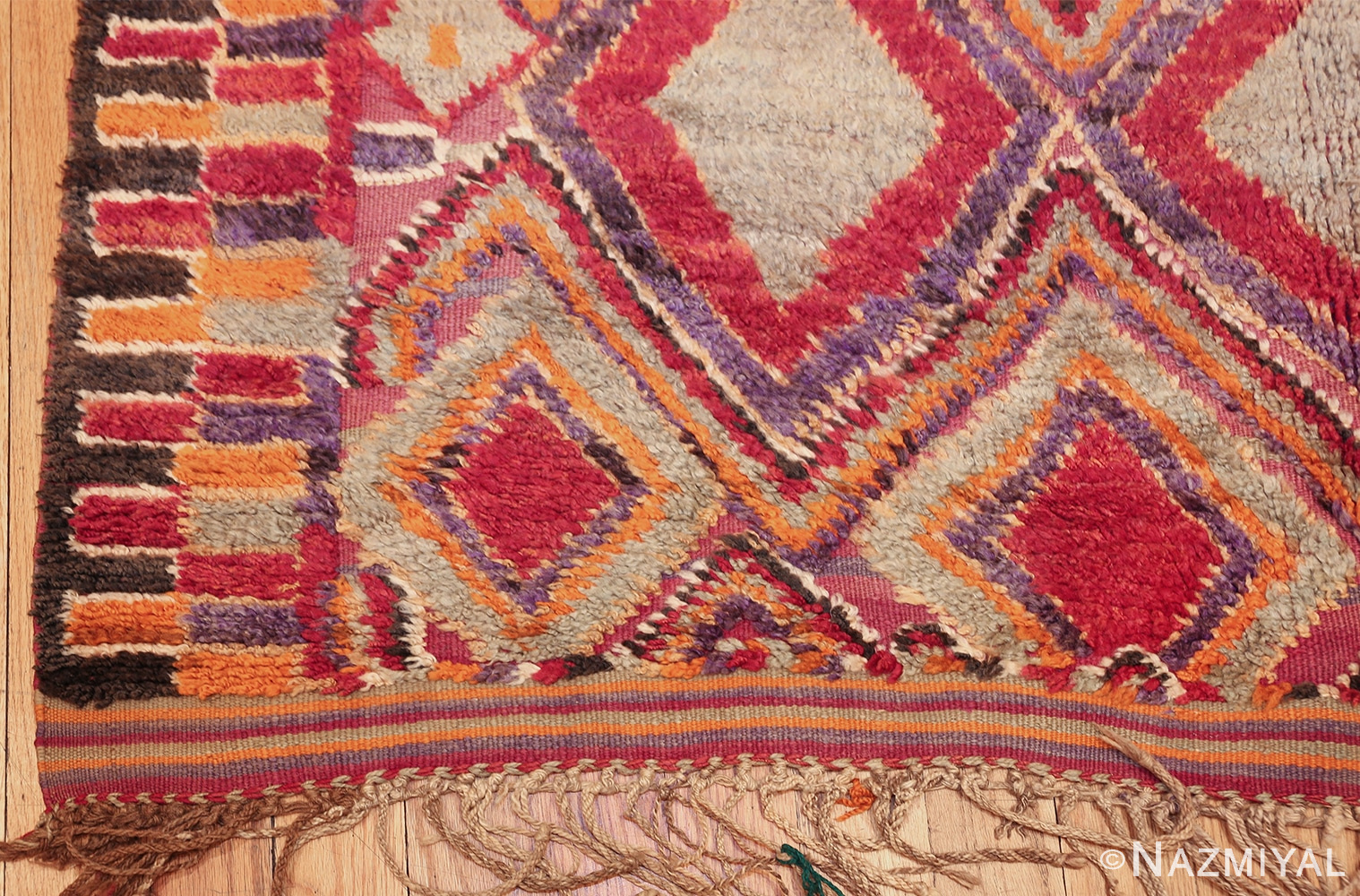 large size vintage moroccan rug 45996 corner Nazmiyal