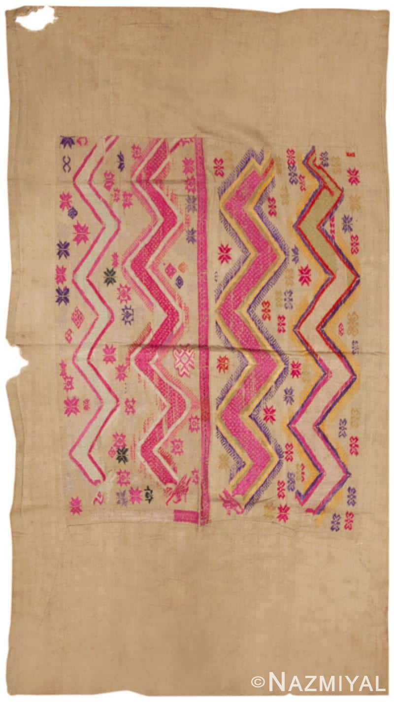 Antique Textile 46330 Detail/Large View