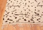 Corner Vintage Beni Ourain Moroccan rug 46505 by Nazmiyal
