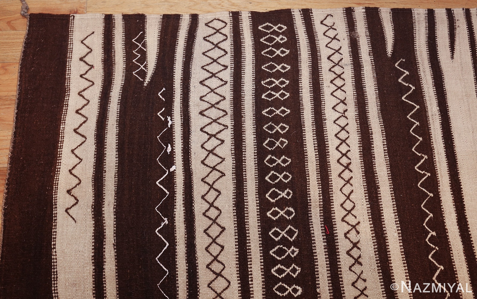 north african vintage moroccan kilim rug 46478 corner Nazmiyal