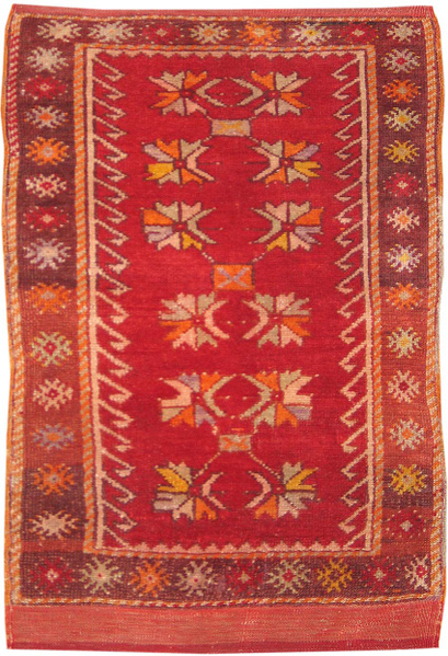 Interior Design by Science antique oushak rug 432972 409x599 RED evokes powerful emotions such as fear, anger and passion.