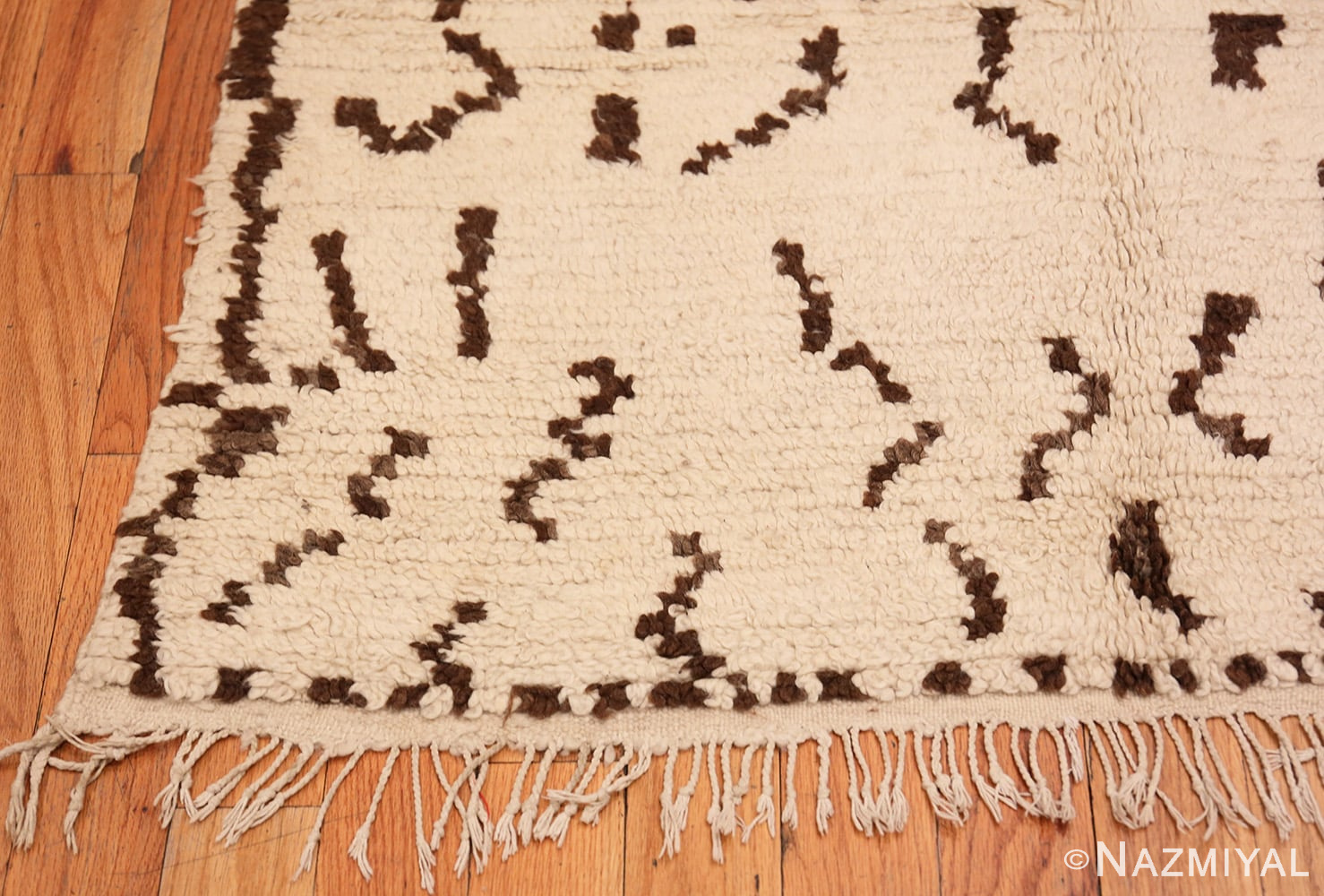 Corner Vintage Moroccan rug 46574 by Nazmiyal