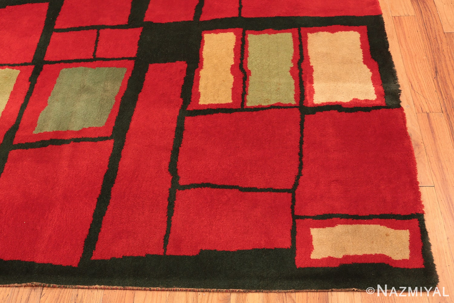 Corner vintage Art Deco Wilton rug 46618 by Nazmiyal