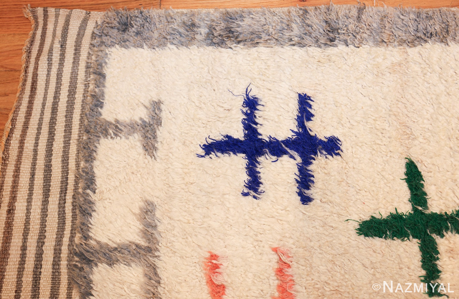vintage moroccan rug 47098 corner Nazmiyal