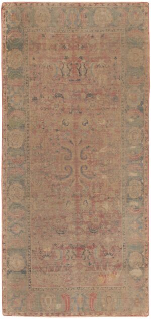 Seventeenth Century Esfahan Persian Rug 47080 Large Image