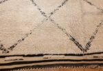 vintage moroccan rug 47108 fringe Nazmiyal