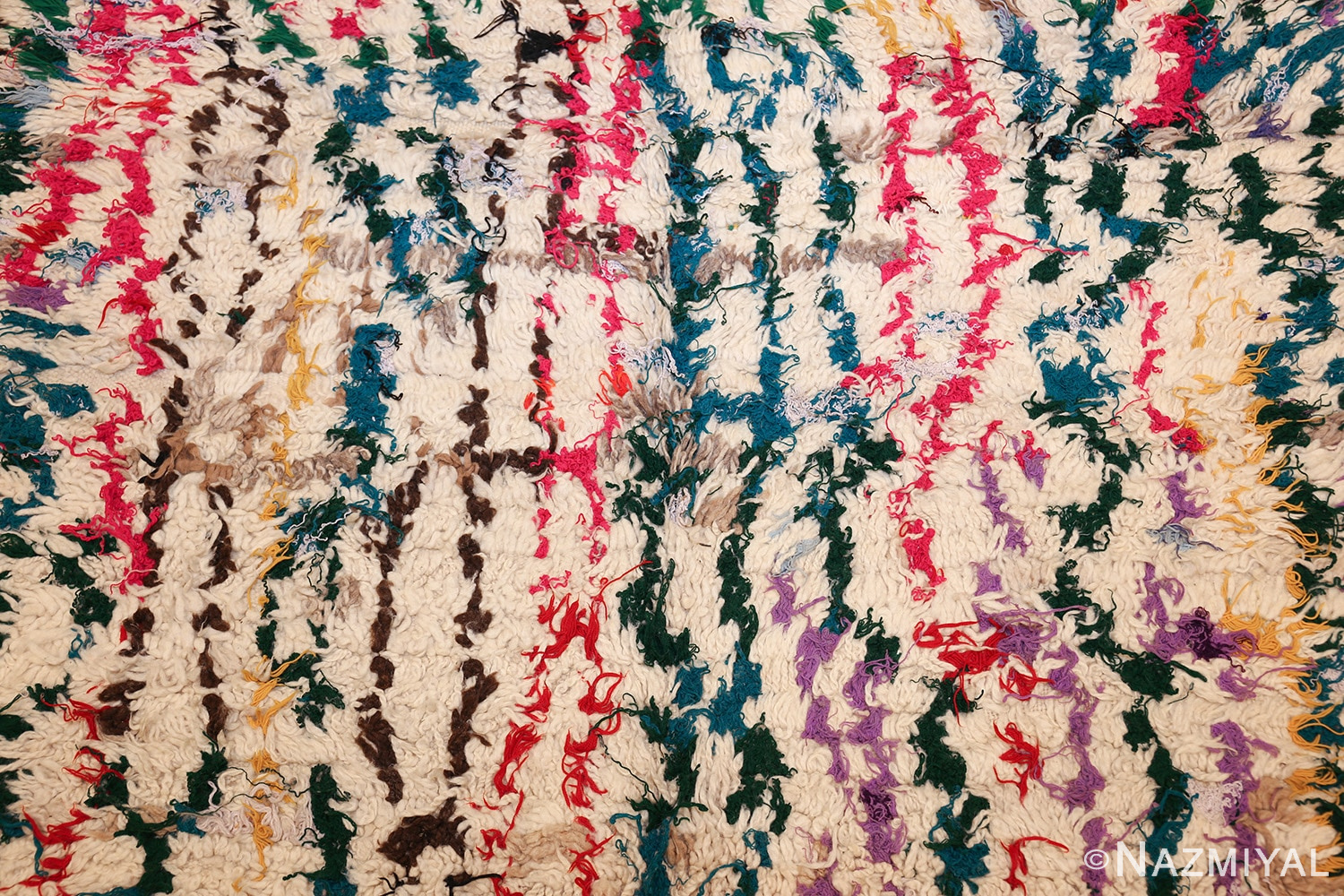 vintage moroccan rug 47216 colors Nazmiyal