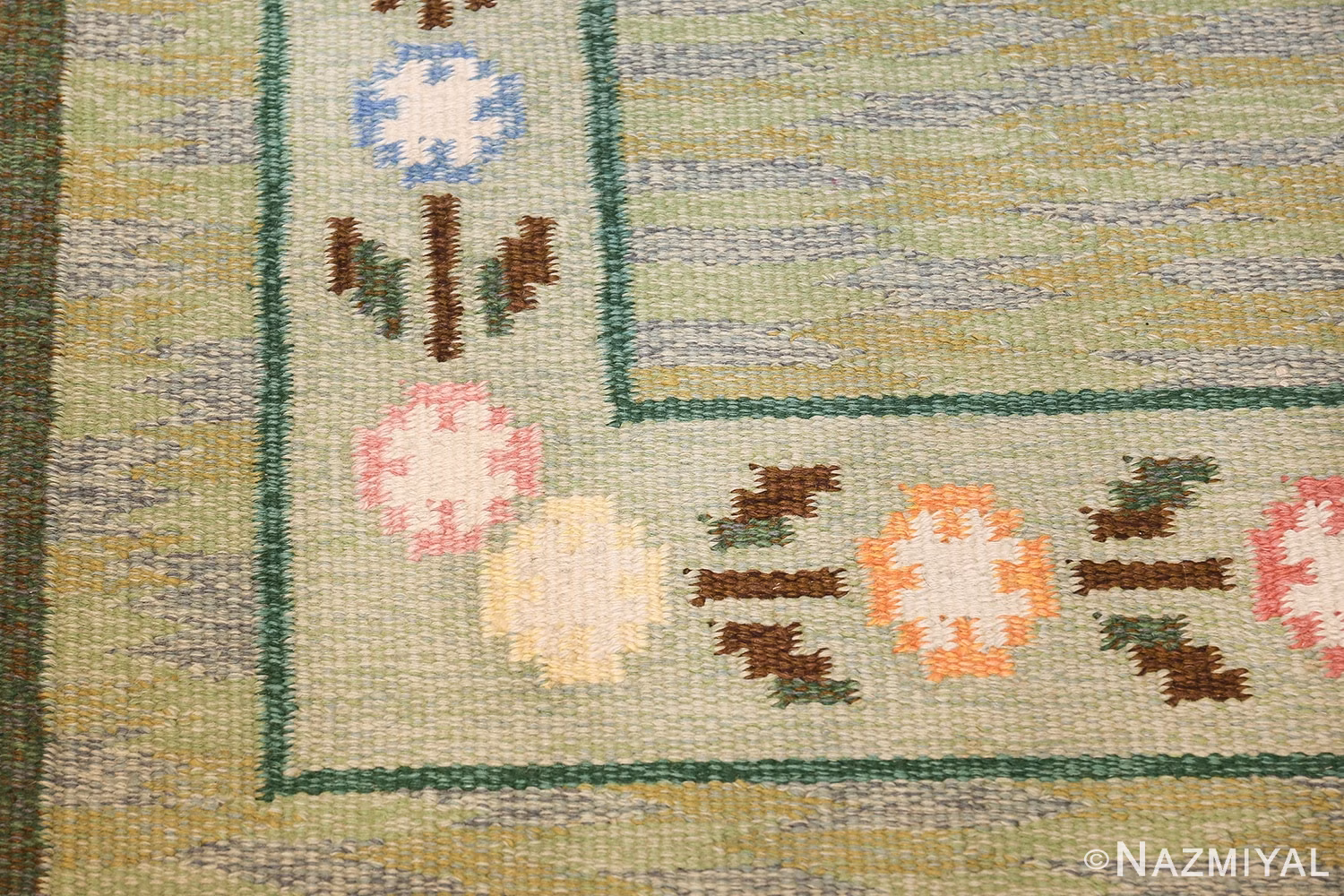vintage swedish rug 47301 corner Nazmiyal