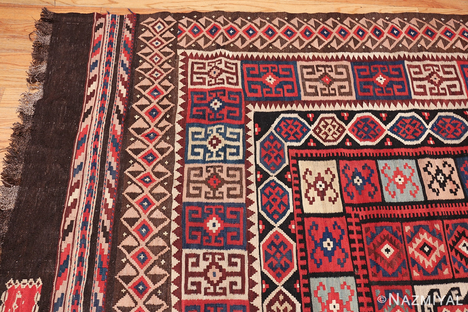 large tribal persian kilim vintage rug 47598 corner Nazmiyal