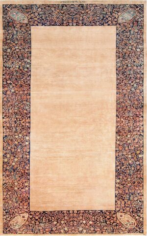 Antique Open Field Sarouk Farahan Rug 47636 Detail/Large View