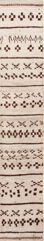 Vintage Moroccan Beni Ourain Runner Rug 47773 Detail/Large View