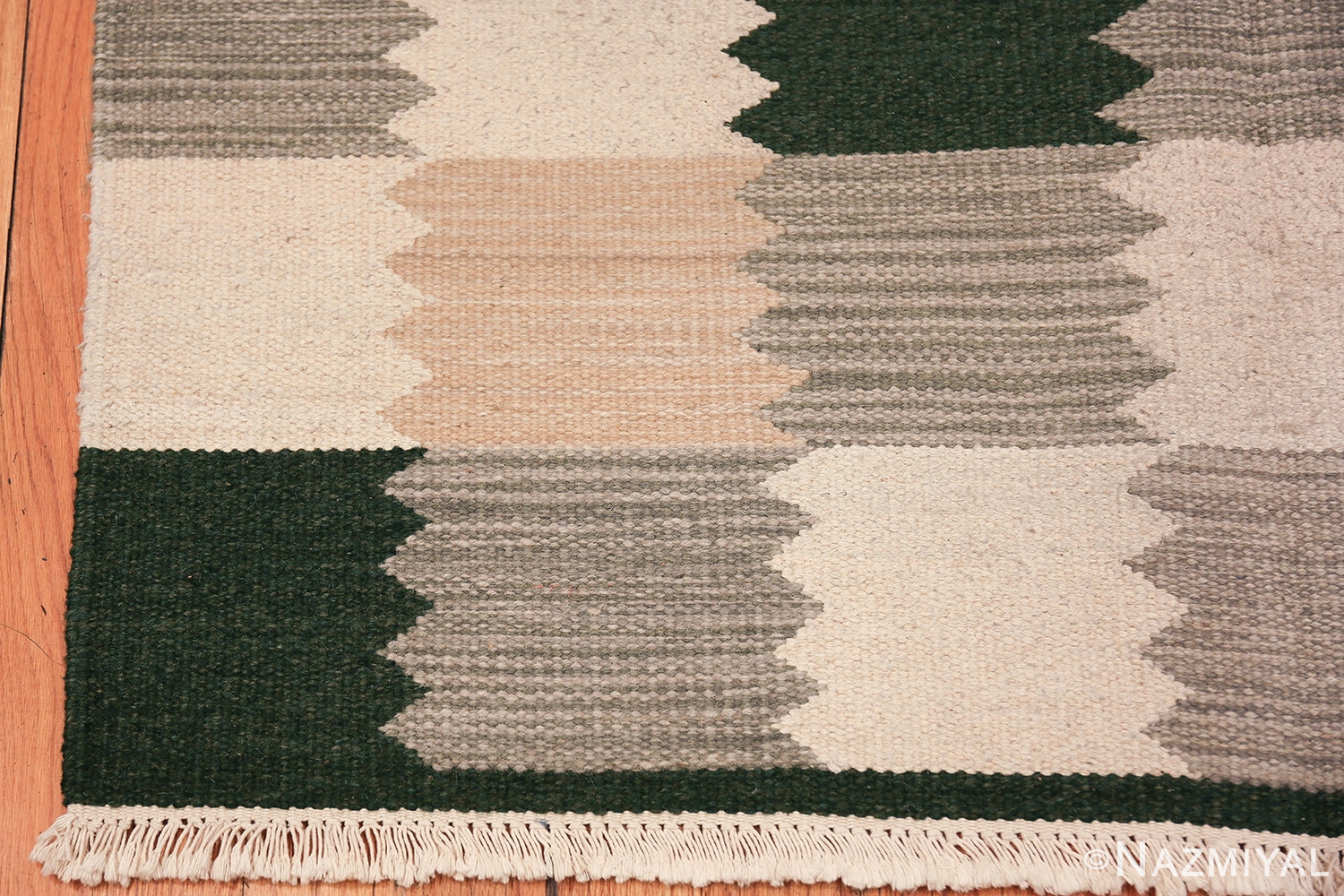 Vintage Scandinavian Swedish Rug 47684 Side Corner Nazmiyal
