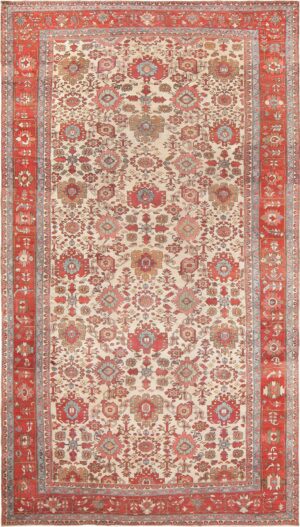 Antique Oversized Ivory Bakshaish Rug 46930 Detail/Large View