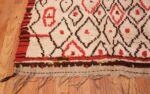 Corner Rare White and Red Vintage Moroccan carpet 47954 by Nazmiyal