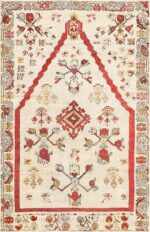Small Antique Ivory Turkish Kirshehir Rug 47476 Detail/Large View