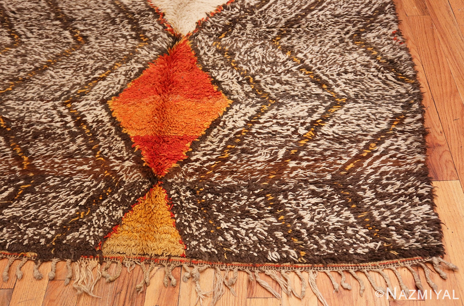 Corner Tribal Vintage Berber Shag Moroccan rug 47929 by Nazmiyal