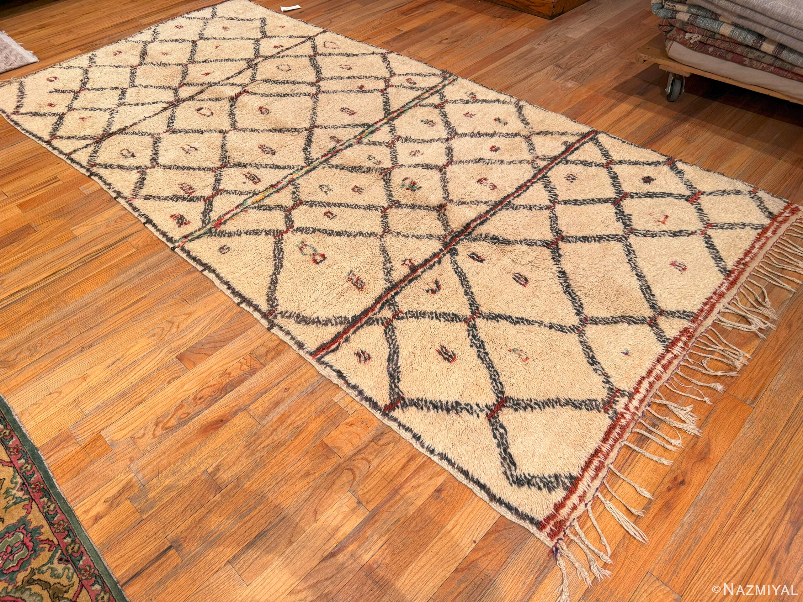 Ivory Vintage Moroccan Rug Floor 47931 by Nazmiyal Antique Rugs