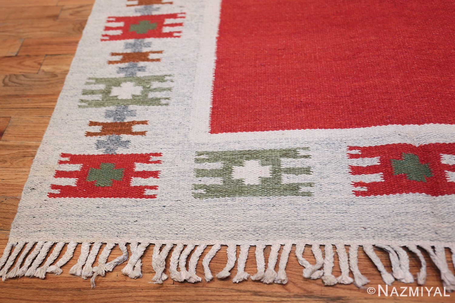 Vintage Scandinavian Swedish Rug 47787 Side Corner Nazmiyal