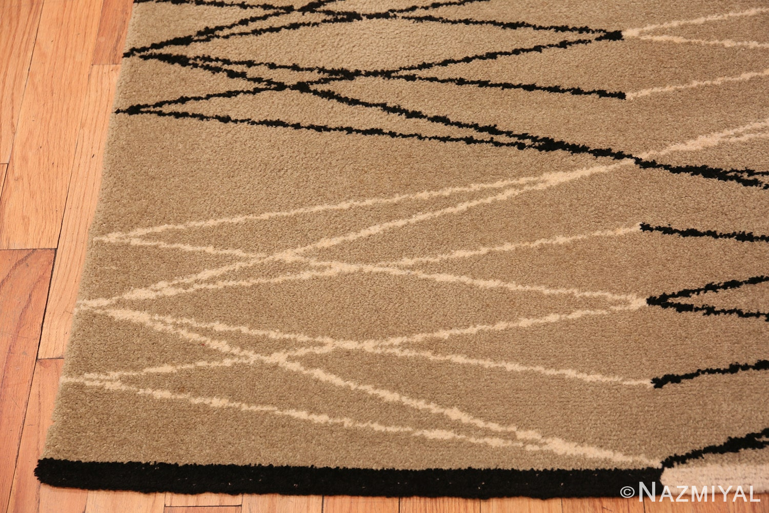 Corner Vintage Swedish rug by Aina Kange 48122 from the Nazmiyal antique rugs collection