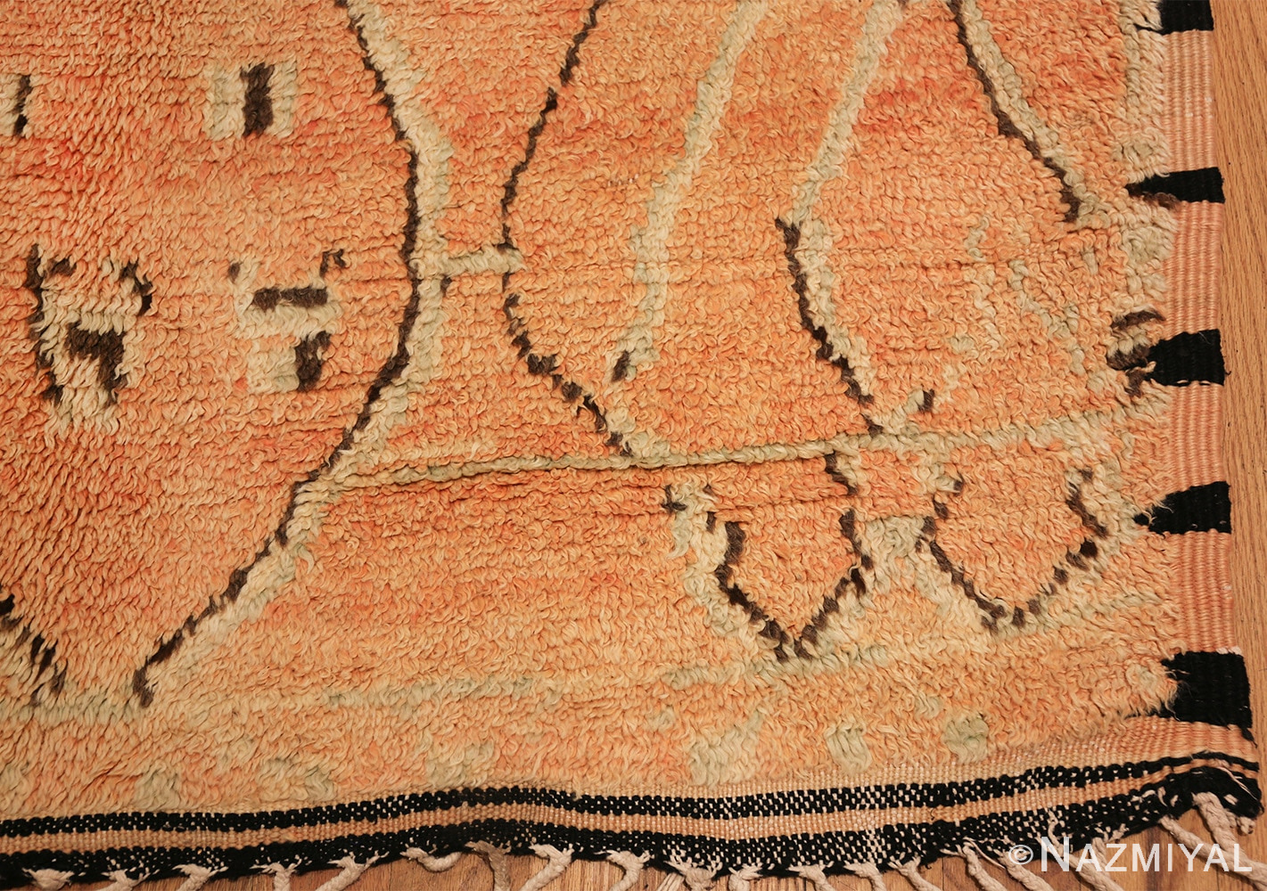 mid century vintage berber moroccan rug 48358 corner Nazmiyal