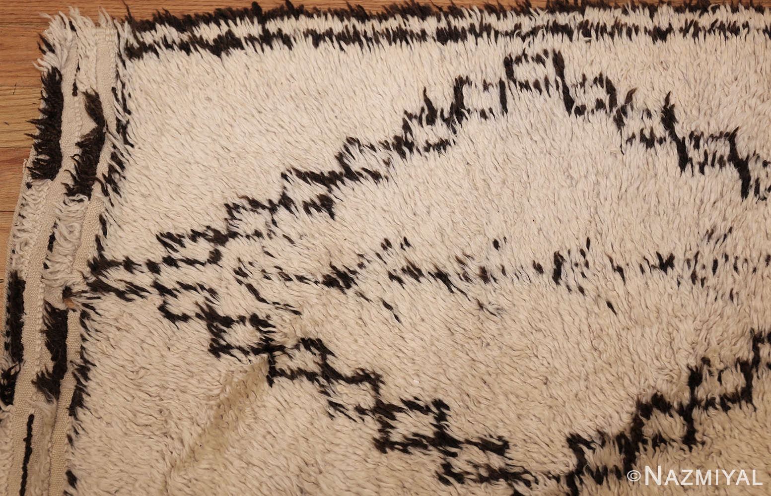 vintage moroccan rug 48393 corner Nazmiyal