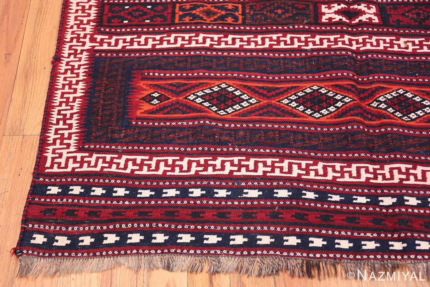 Vintage Turkish Kilim Rug 50168 Side Corner Nazmiyal