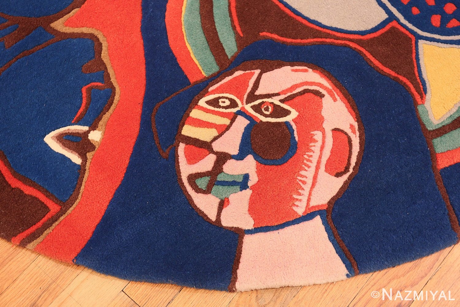 Face Vintage round designed by Corneille rug 48332 from Nazmiyal collection