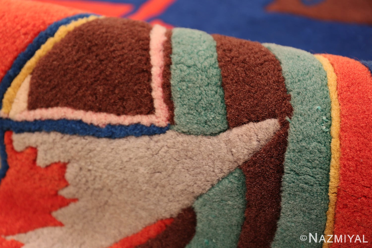 Pile Vintage round designed by Corneille rug 48332 from Nazmiyal collection