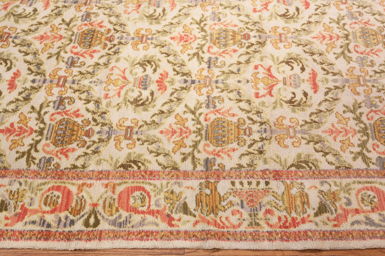 Large Decorative Antique Ivory Spanish Rug 50581 Nazmiyal Antique Rugs