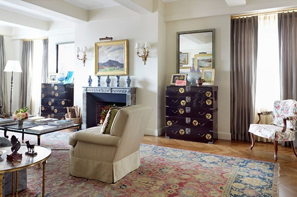 Jayne Design Studio Apartment with Isfahan Rug Jayne Design Studios decorates a beautiful apartment with Isfahan rugs and collectibles