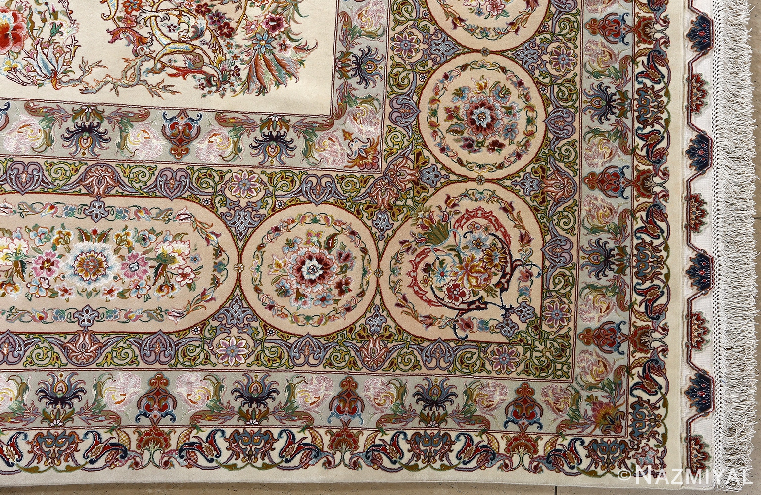 fine gharebaghi design vintage tabriz persian rug 51049 corner Nazmiyal