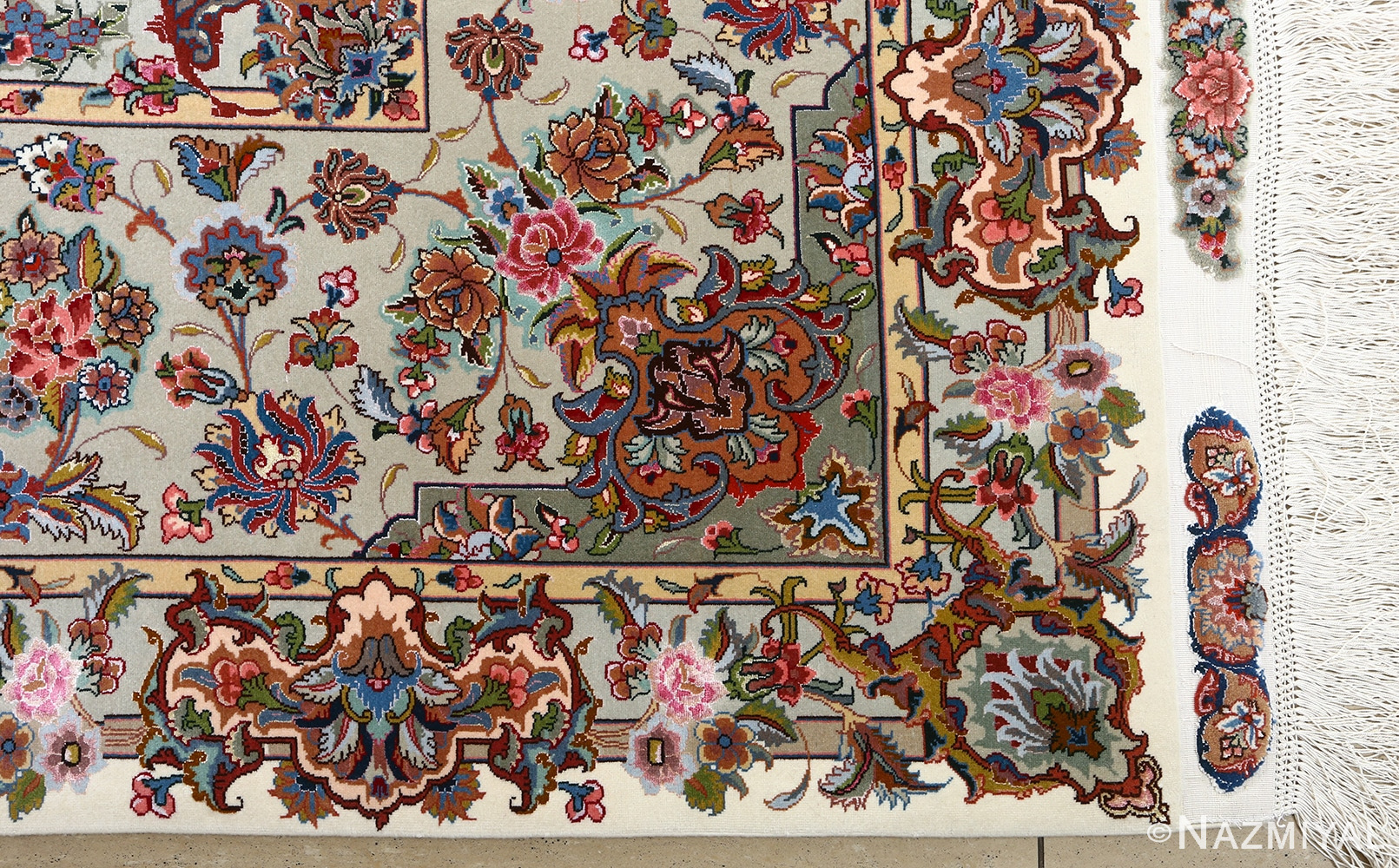 fine gharebaghi vintage tabriz persian rug 51030 corner Nazmiyal