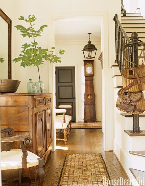 Home Decorating With American Hooked Rugs - Nazmiyal