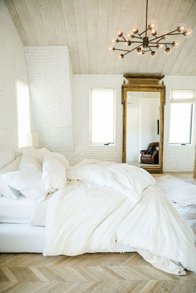White on Off White Interiors, Nazmiyal Collection White on Off White Interiors, Nazmiyal Collection