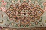 round shahsavarpour design vintage tabriz persian rug 51128 pattern Nazmiyal