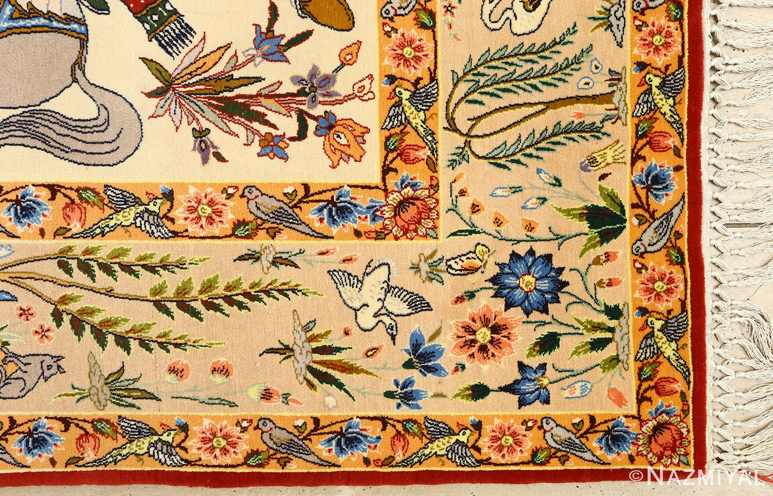 huntig scene vintage isfahan persian rug 51169 corner Nazmiyal