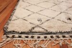 Geometric Vintage Ivory Background Moroccan Rug 49871 Side Corner Nazmiyal