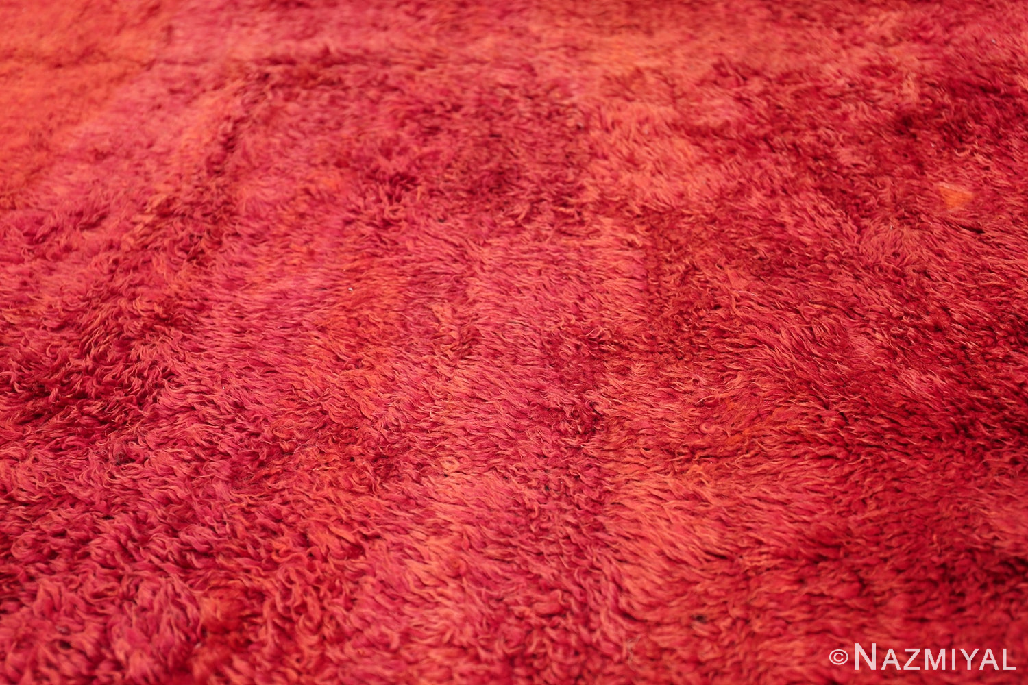 【おまけ付】 Vintage Moroccan Red Shag Berber Rug 49883 Nazmiyal Vintage Rugs 置物